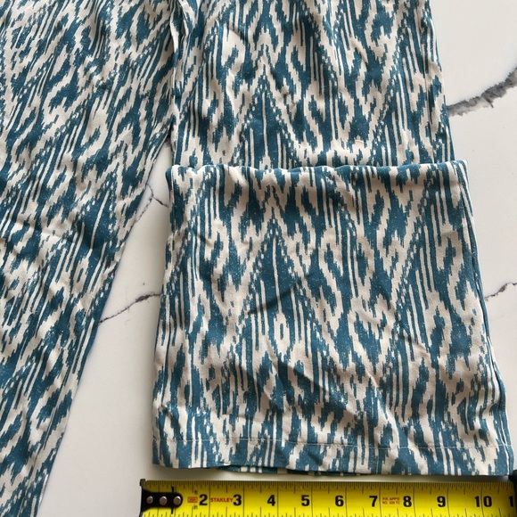 Joie, Aztec print, teal/blue and cream hue, silk summer pant - Picture 5 of 5